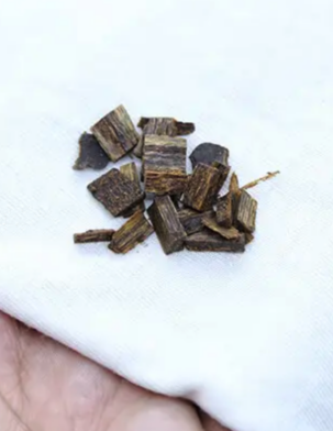 White Kinam Agarwood